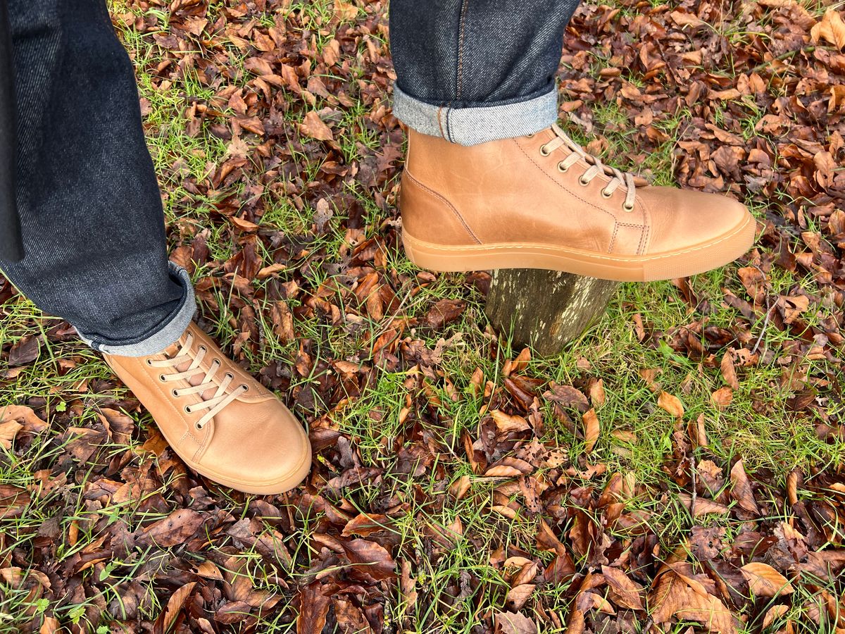 Photo by MY42 on January 25, 2026 of the Goral Smugs in Horween Natural Tan.