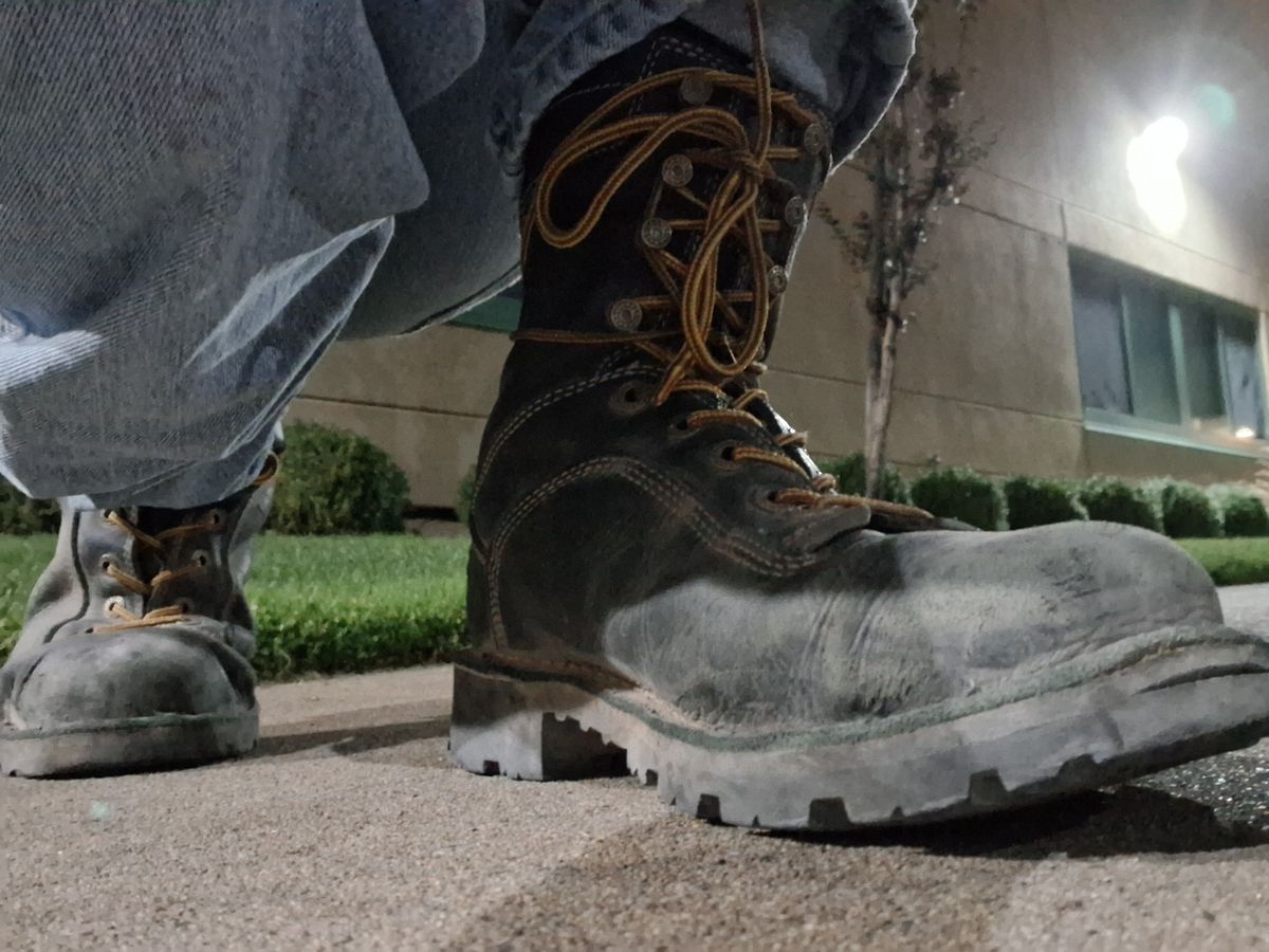 Photo by erikesterikoferiks on October 31, 2025 of the Danner Quarry in Black Full Grain.