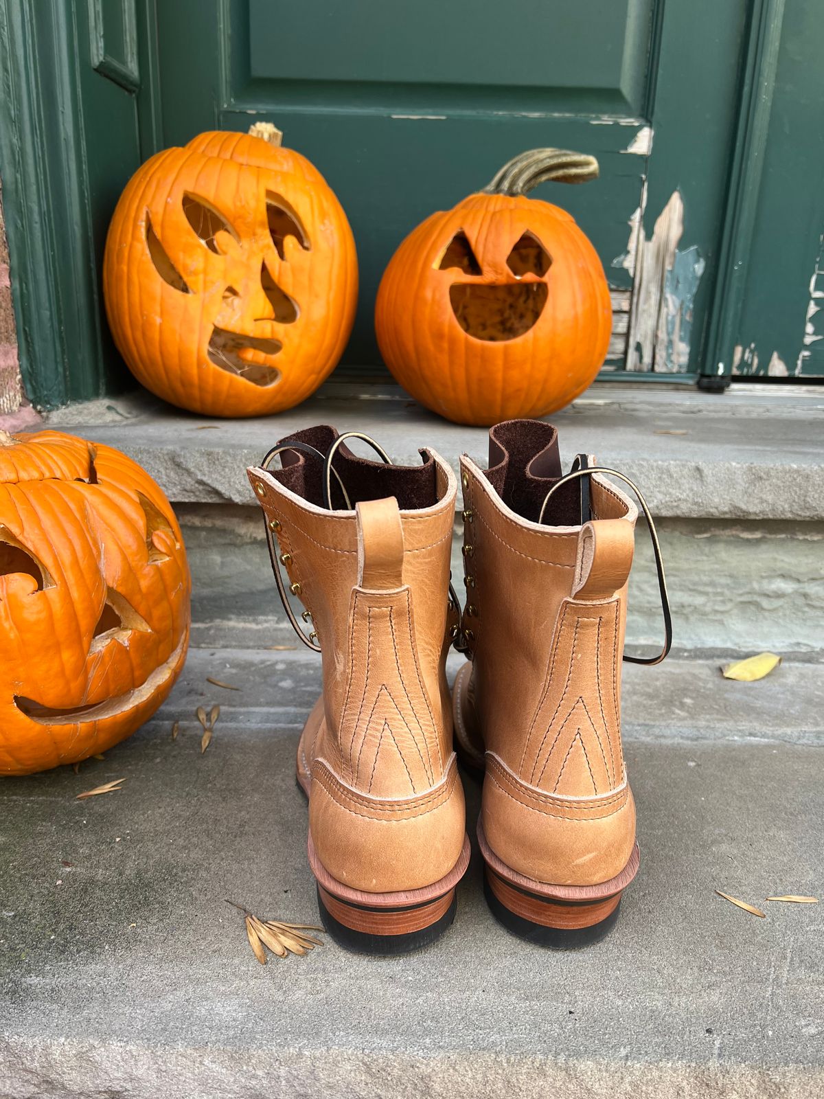 Photo by mrpizzaface on November 1, 2025 of the Nicks Ranger in Horween Light Natural Dublin.