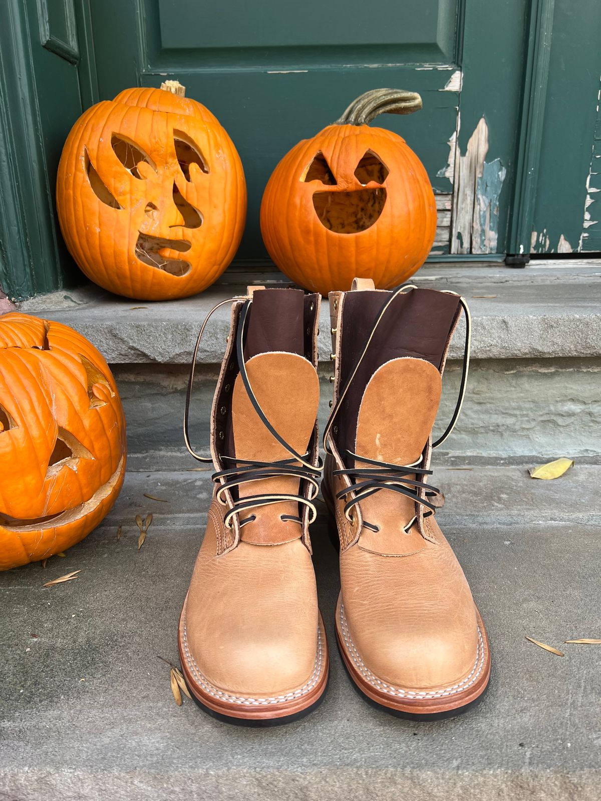 Photo by mrpizzaface on November 1, 2025 of the Nicks Ranger in Horween Light Natural Dublin.