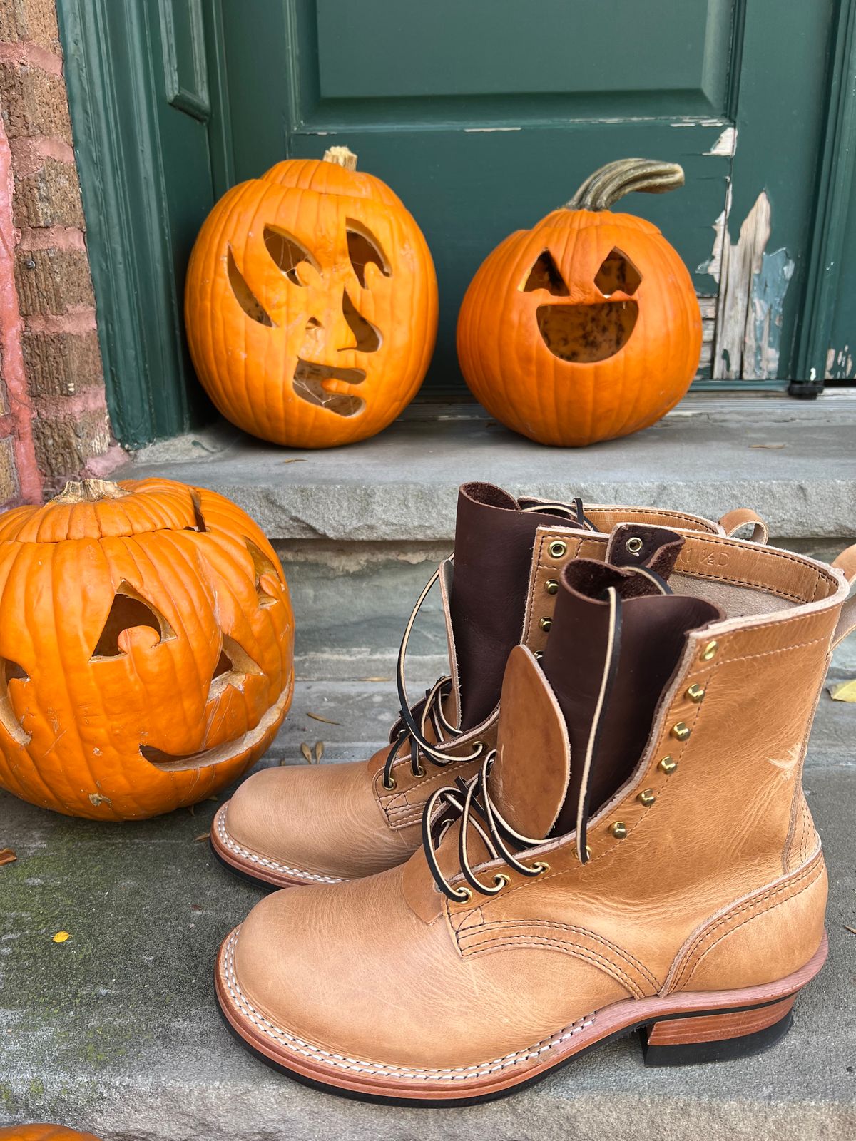 Photo by mrpizzaface on November 1, 2025 of the Nicks Ranger in Horween Light Natural Dublin.