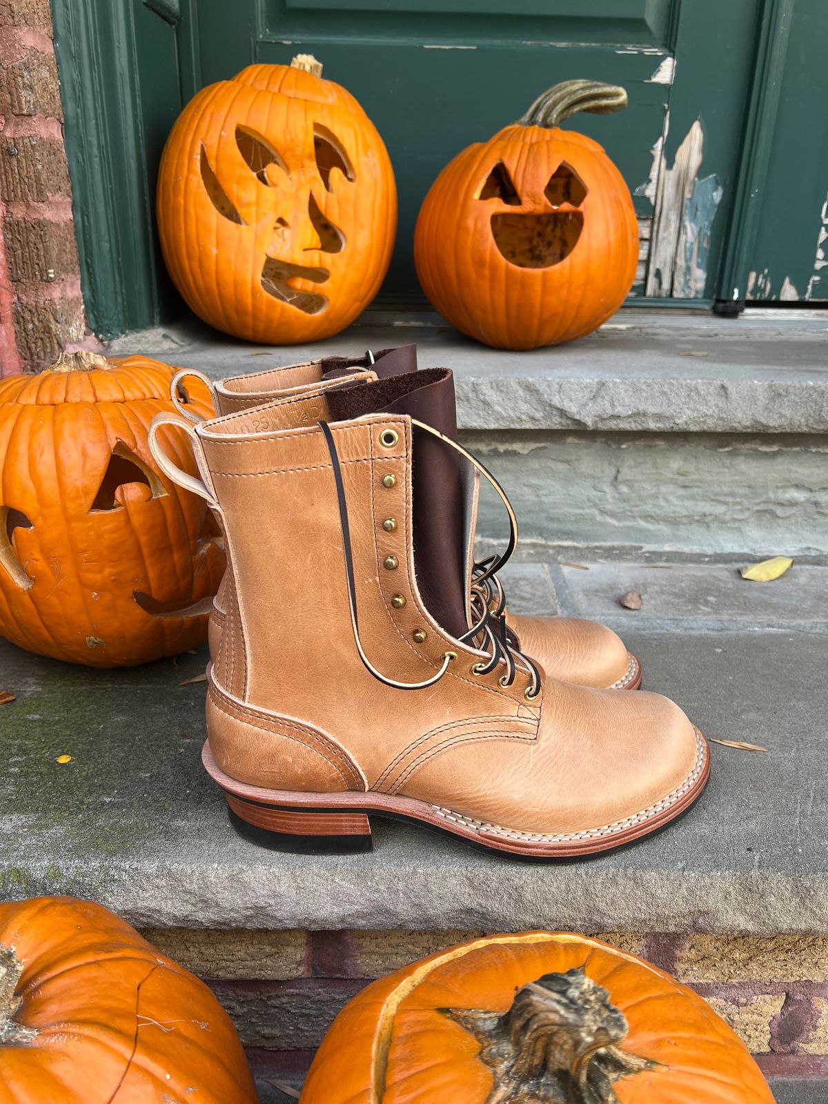 Photo by mrpizzaface on November 1, 2025 of the Nicks Ranger in Horween Light Natural Dublin.