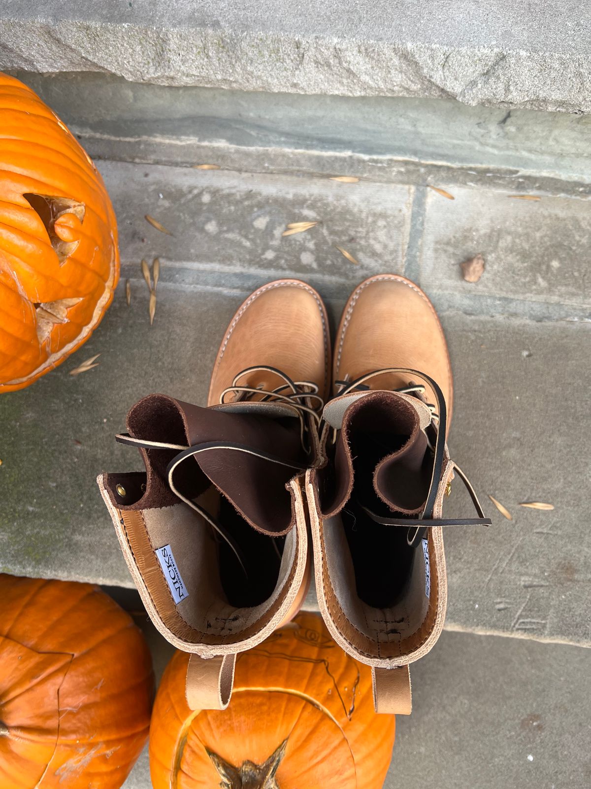 Photo by mrpizzaface on November 1, 2025 of the Nicks Ranger in Horween Light Natural Dublin.
