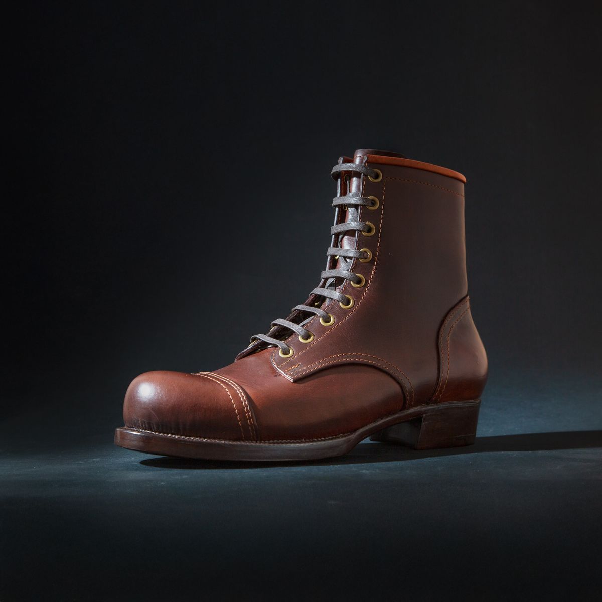 Photo by JorgeGuadarrama on October 7, 2025 of the Jorge Guadarrama Heritage Mx in Horween Timber Chromexcel.