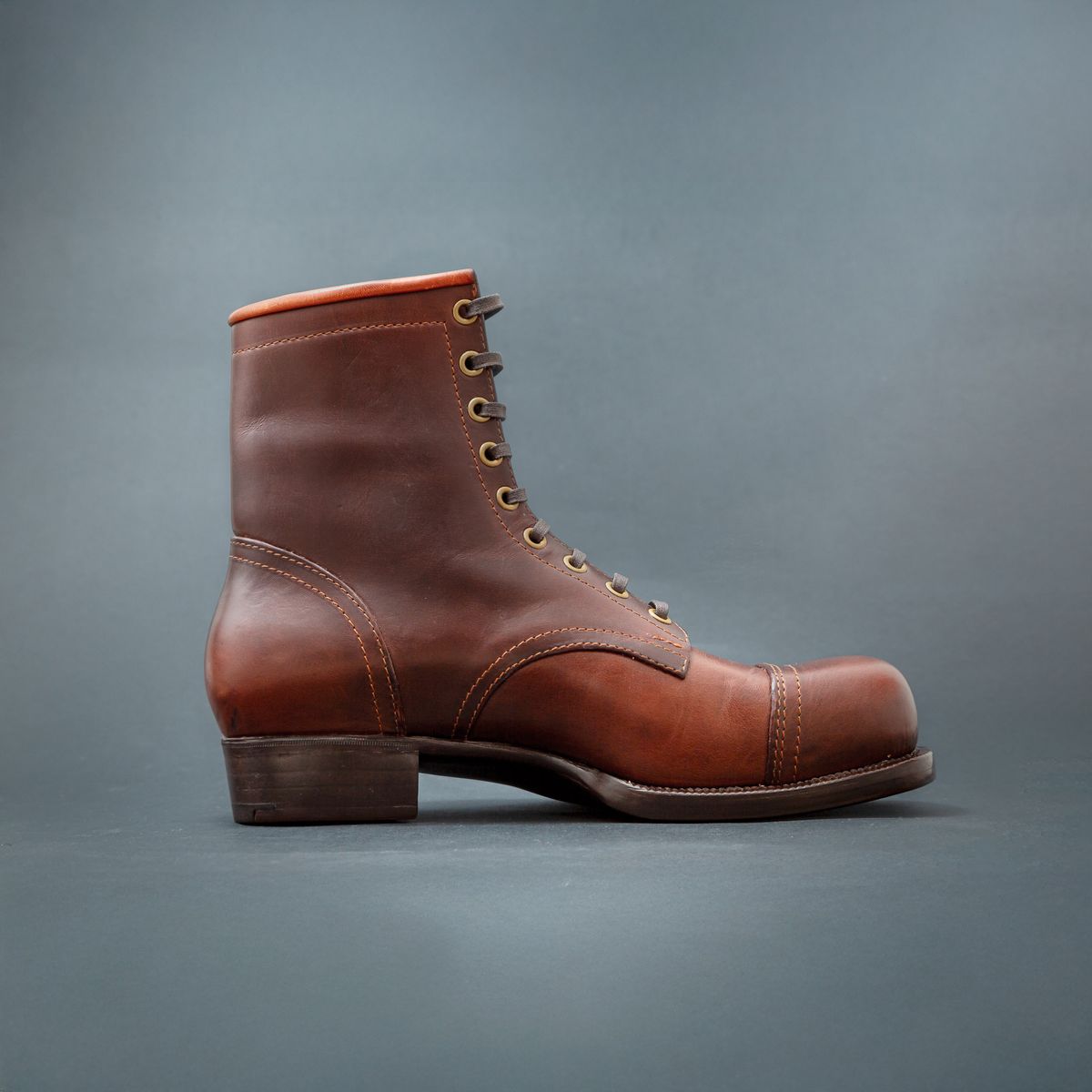 Photo by JorgeGuadarrama on October 7, 2025 of the Jorge Guadarrama Heritage Mx in Horween Timber Chromexcel.