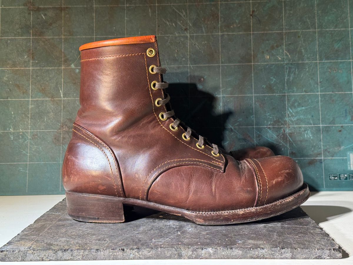 Photo by JorgeGuadarrama on January 6, 2026 of the Jorge Guadarrama Heritage Mx in Horween Timber Chromexcel.