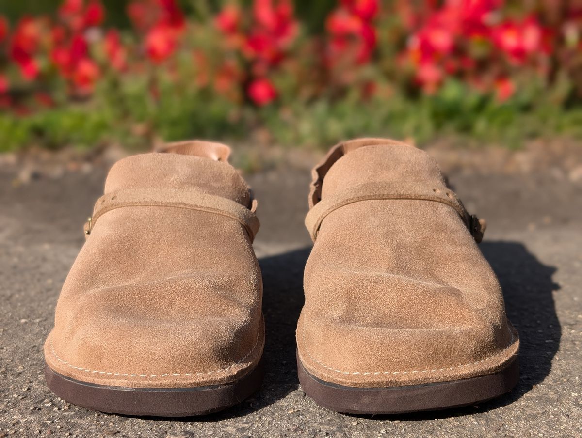 Photo by Octopodia on October 2, 2025 of the Aurora Shoe Co. Middle English in Horween Natural Chromexcel Roughout.