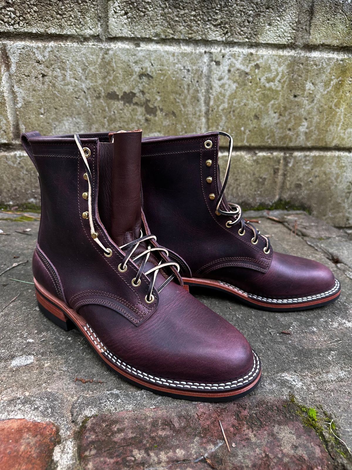 Photo by RUNNOFT on May 31, 2025 of the Nicks x Parkhurst V3 in Horween Cypress 8.