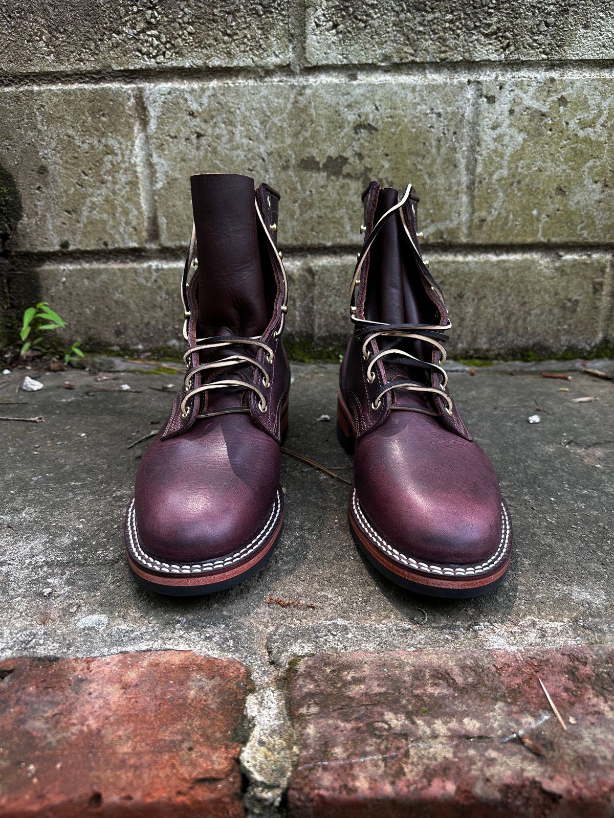 Photo by RUNNOFT on May 31, 2025 of the Nicks x Parkhurst V3 in Horween Cypress 8.