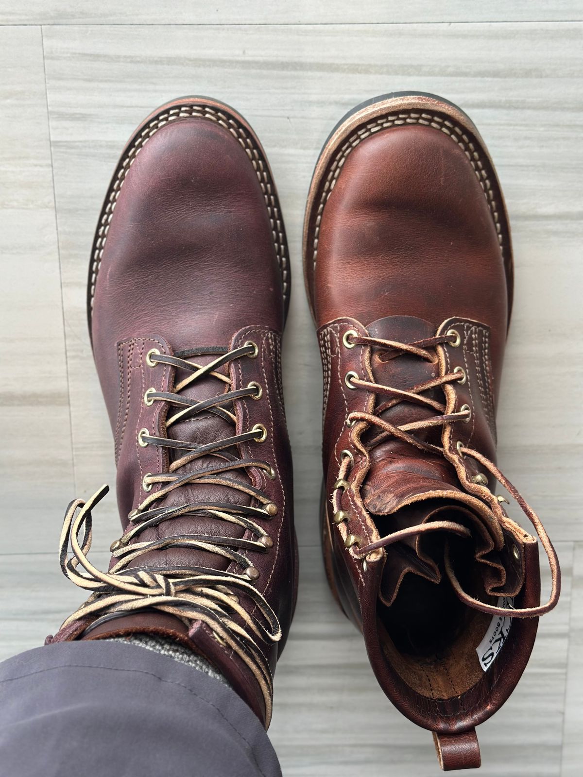 Photo by RUNNOFT on October 9, 2025 of the Nicks x Parkhurst V3 in Horween Cypress 8.
