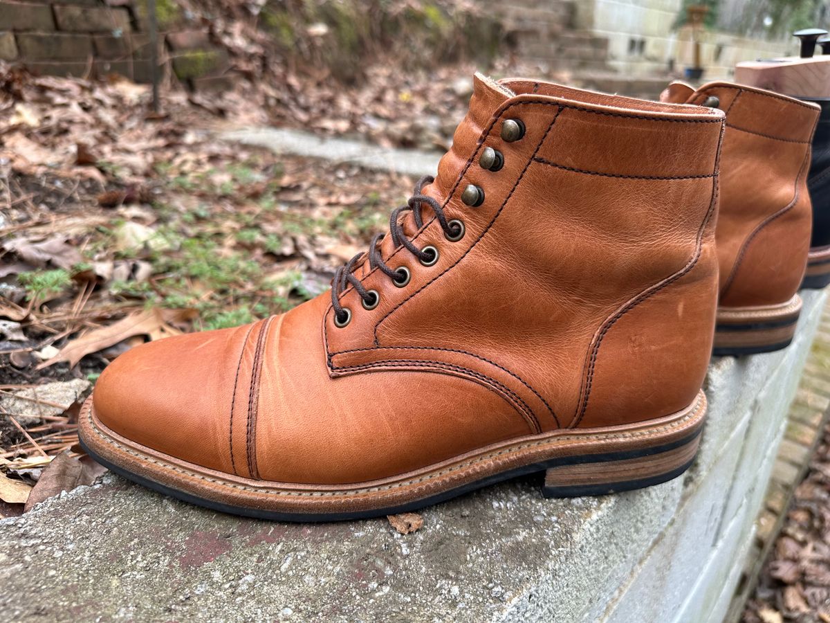 Photo by RUNNOFT on February 16, 2024 of the Parkhurst The Richmond in Horween Natural Dublin.