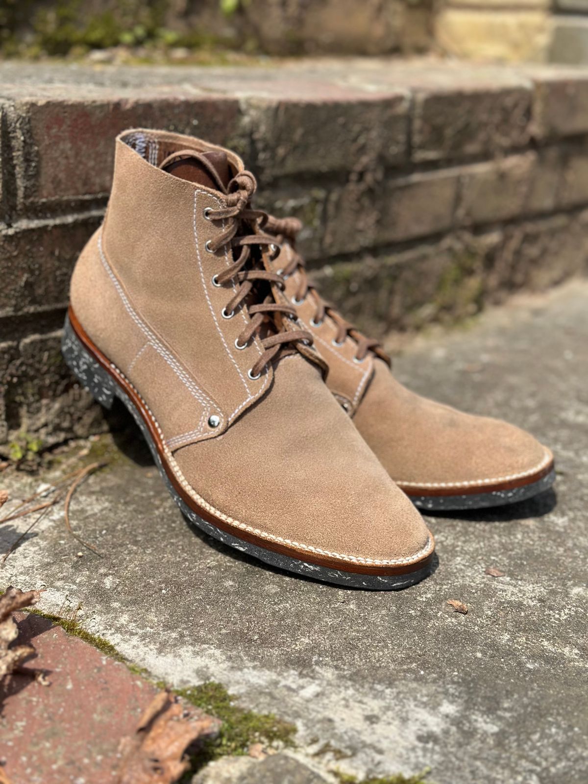 Photo by RUNNOFT on March 21, 2026 of the Oldspeed MFG Henry Johnson in Horween Natural Chromexcel Roughout.