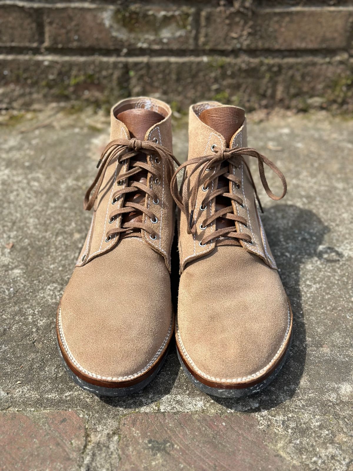 Photo by RUNNOFT on March 21, 2026 of the Oldspeed MFG Henry Johnson in Horween Natural Chromexcel Roughout.