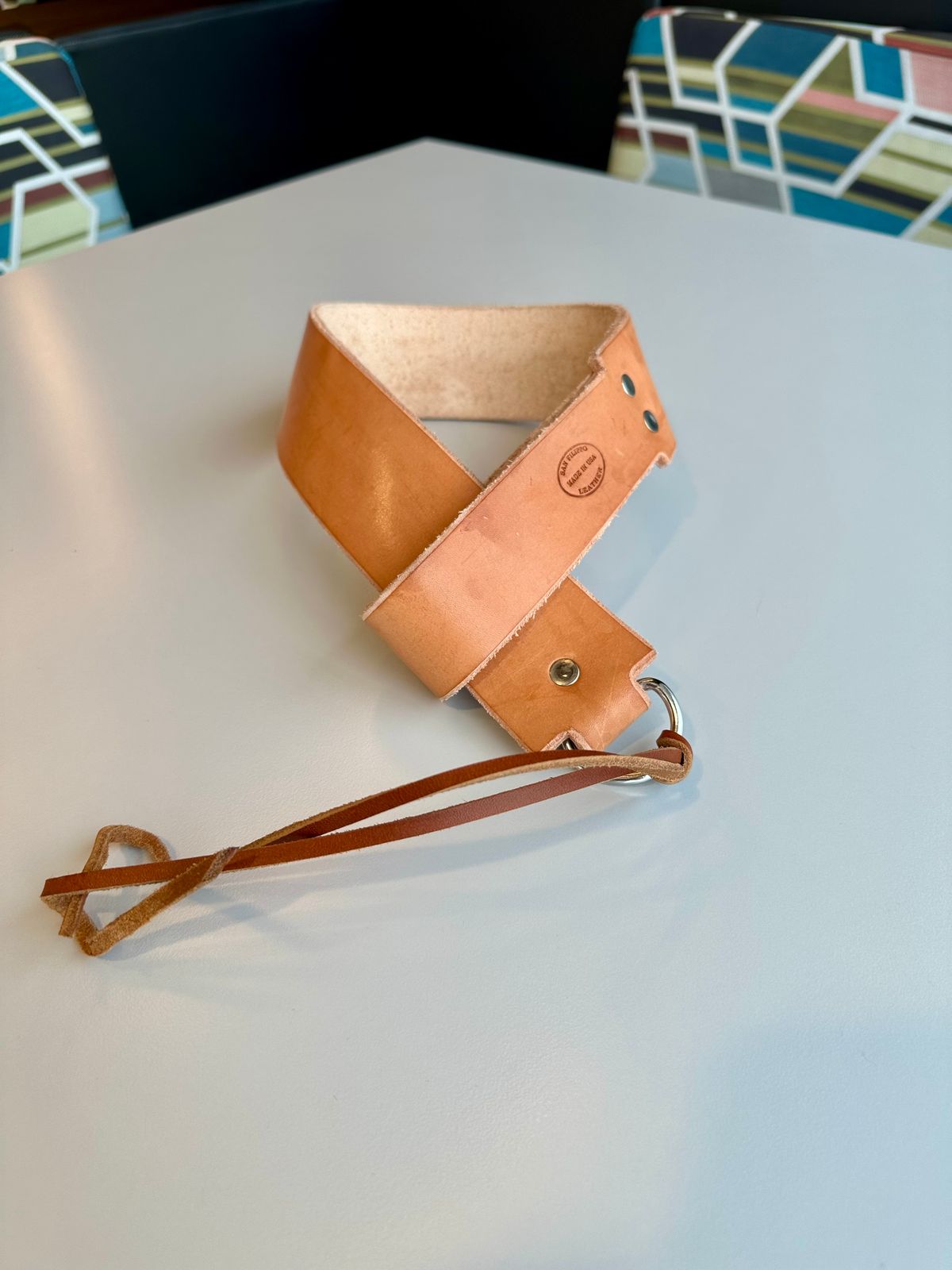 Photo by RUNNOFT on November 30, 2025 of the San Flippo Leather Razor Strop in Shotan(American Saddle Leather) - Natural.