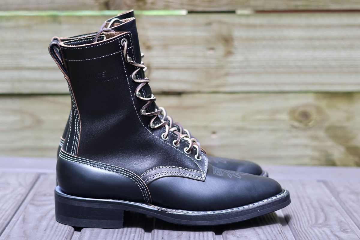 Photo by RUNNOFT on August 1, 2025 of the White's Farmer/Rancher in Horween Black Chromexcel Horsehide.