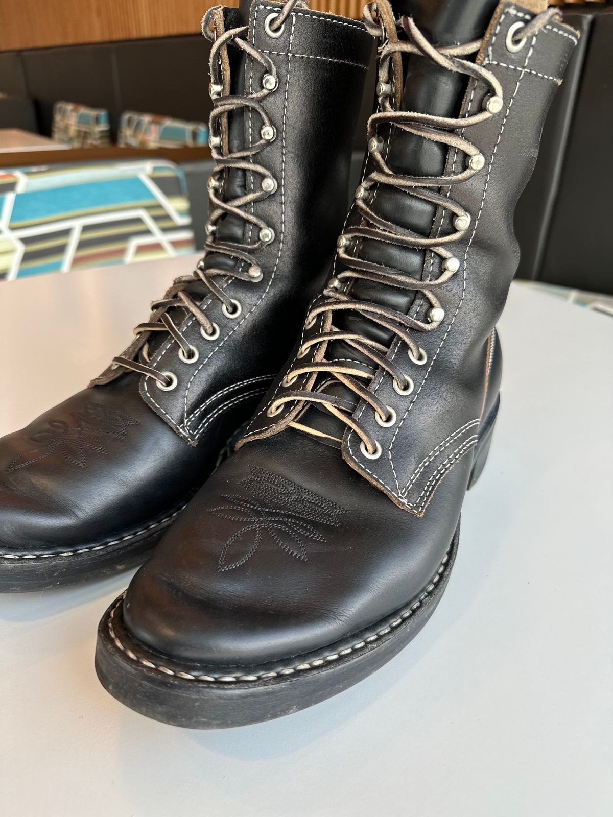 Photo by RUNNOFT on November 2, 2025 of the White's Farmer/Rancher in Horween Black Chromexcel Horsehide.