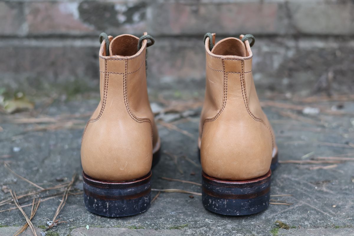 Photo by R_U_N_N_O_F_T on September 21, 2024 of the Oldspeed Service Boot 6” in Horween Tan Latigo.