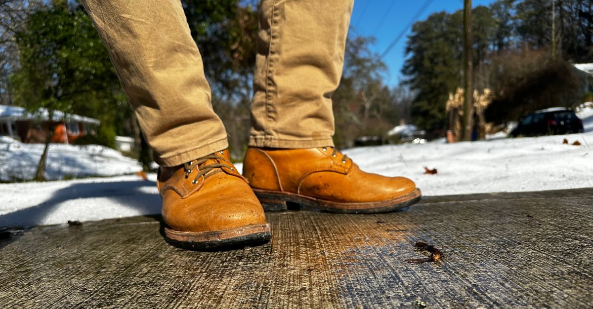 Photo by RUNNOFT on January 12, 2025 of the Oldspeed Service Boot 6” in Horween Tan Latigo.