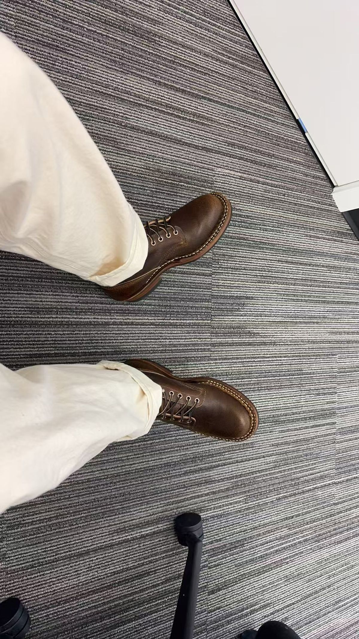 Photo by Efanium on May 17, 2026 of the White's 350 Cruiser in Horween Cinnamon Waxed Flesh.