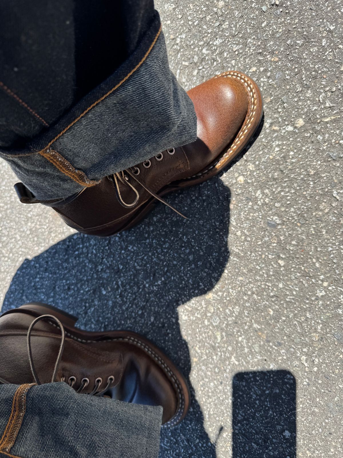 Photo by Efanium on June 10, 2026 of the White's 350 Cruiser in Horween Cinnamon Waxed Flesh.