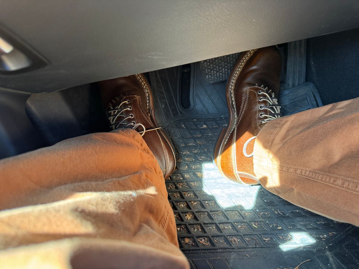 Photo by Efanium on June 14, 2026 of the White's 350 Cruiser in Horween Cinnamon Waxed Flesh.