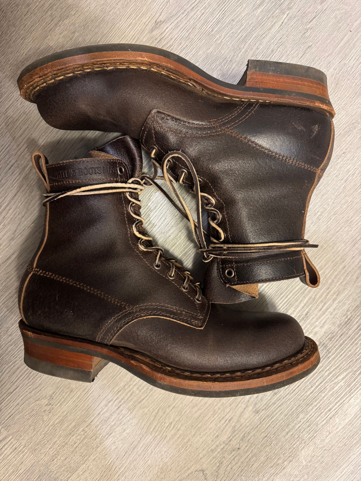 Photo by Efanium on July 5, 2026 of the White's Semi-Dress in Horween Dark Brown Waxed Flesh.