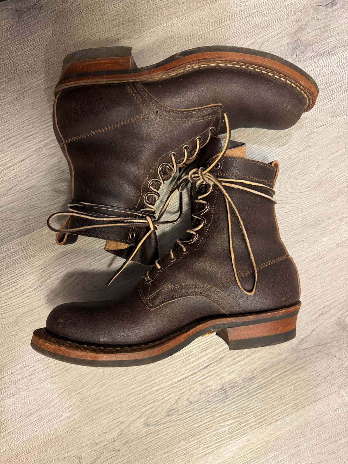Photo by Efanium on July 5, 2026 of the White's Semi-Dress in Horween Dark Brown Waxed Flesh.