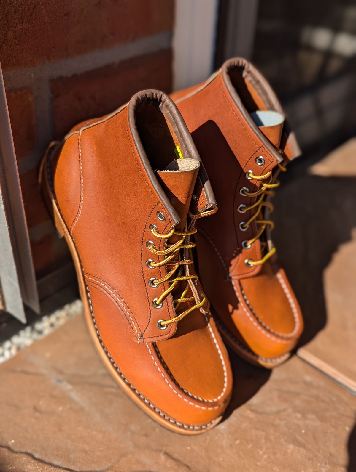 Photo by free_the_fades on September 21, 2024 of the Red Wing 6-Inch Classic Moc in S.B. Foot Oro Legacy.