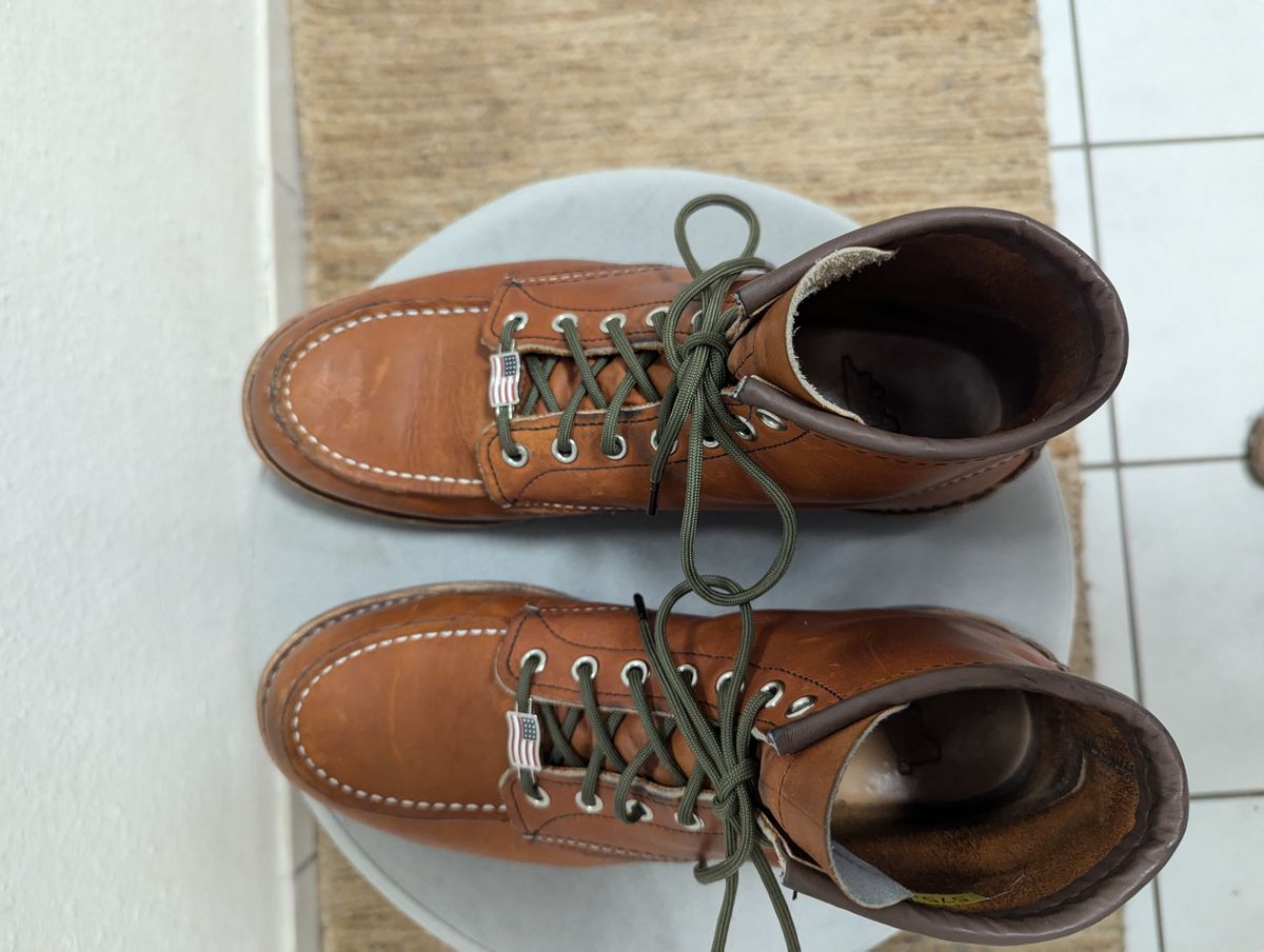 Photo by free_the_fades on November 1, 2024 of the Red Wing 6-Inch Classic Moc in S.B. Foot Oro Legacy.