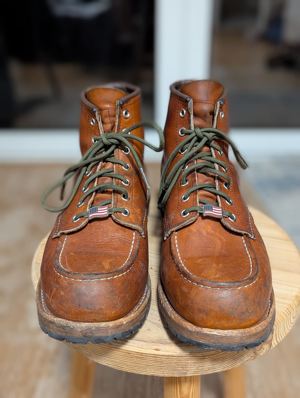 Photo by free_the_fades on January 1, 2025 of the Red Wing 6-Inch Classic Moc in S.B. Foot Oro Legacy.