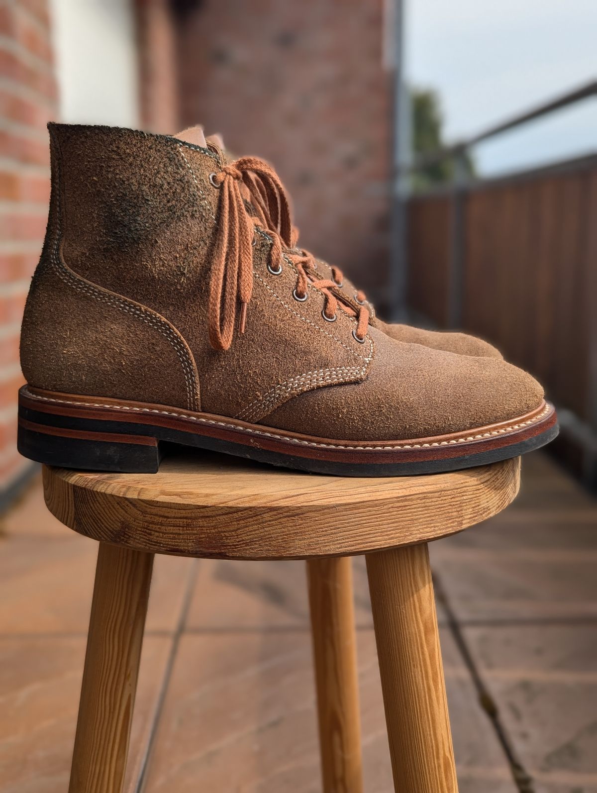 Photo by free_the_fades on July 31, 2024 of the John Lofgren M-43 Service Shoes in Horween Natural Chromexcel Roughout.