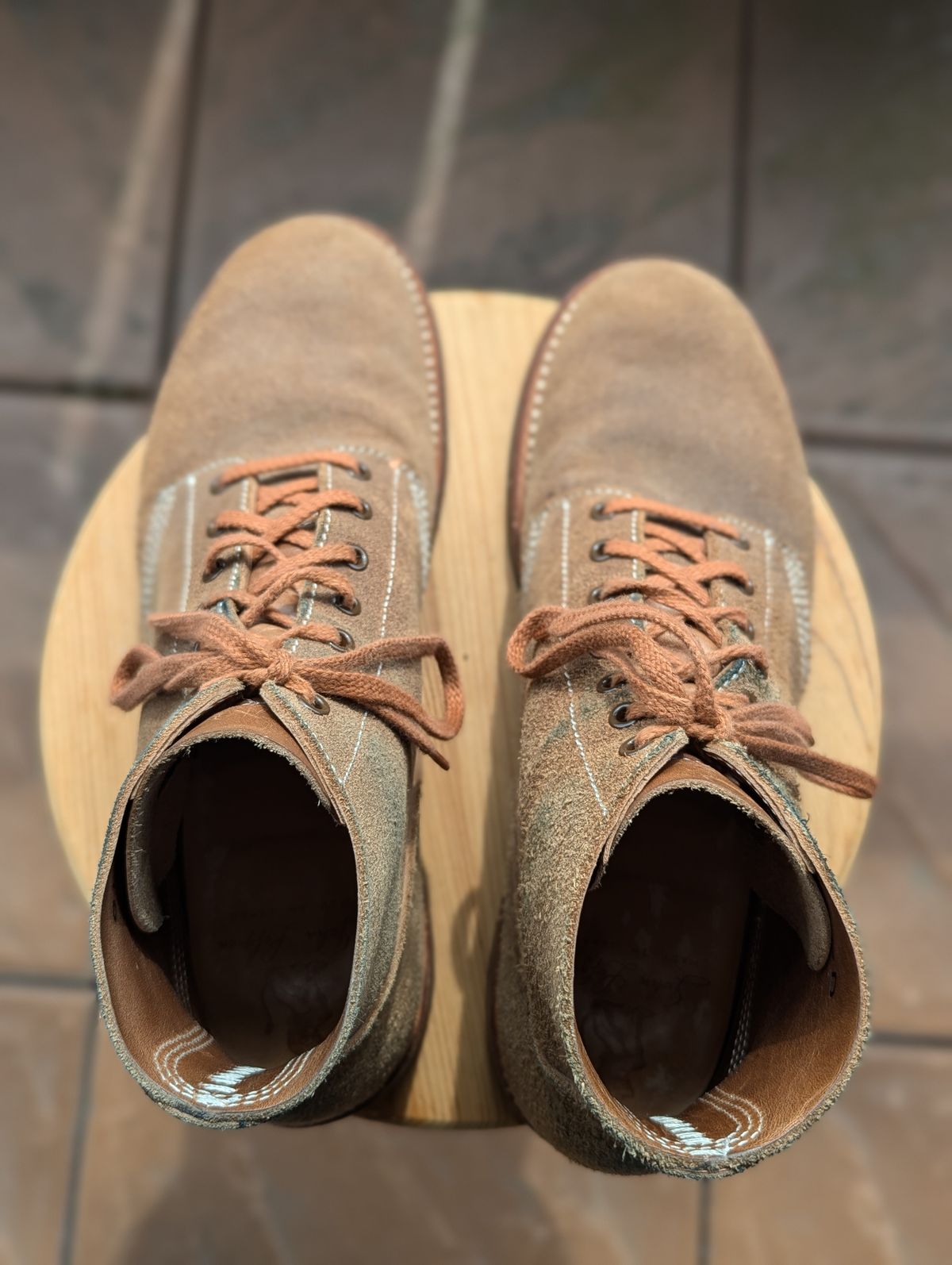 Photo by free_the_fades on July 31, 2024 of the John Lofgren M-43 Service Shoes in Horween Natural Chromexcel Roughout.