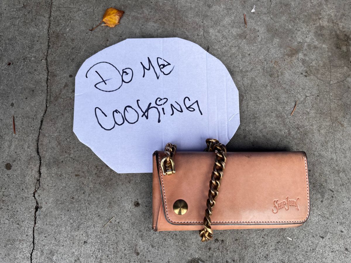 Photo by shredwin.206 on November 1, 2025 of the Ship John Gibson Wallet in Hermann Oak Veg Tan.