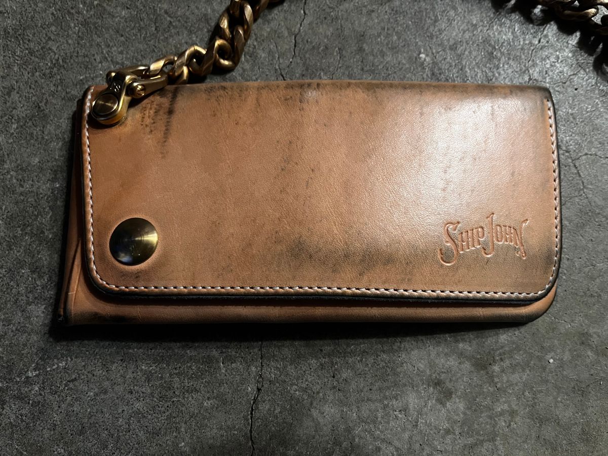 Photo by shredwin.206 on December 2, 2025 of the Ship John Gibson Wallet in Hermann Oak Veg Tan.