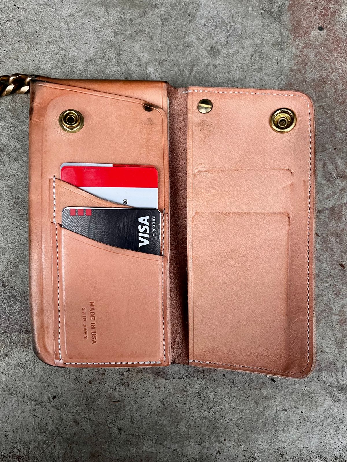 Photo by shredwin.206 on January 3, 2026 of the Ship John Gibson Wallet in Hermann Oak Veg Tan.
