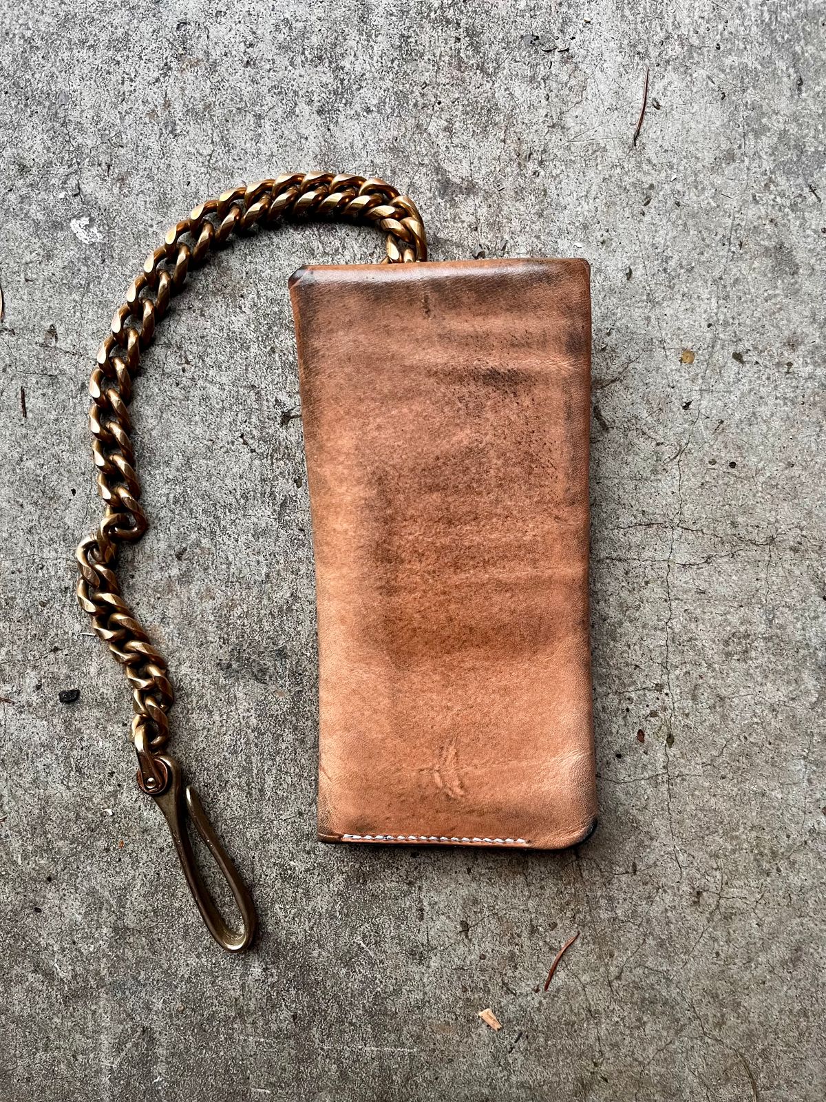 Photo by shredwin.206 on February 1, 2026 of the Ship John Gibson Wallet in Hermann Oak Veg Tan.