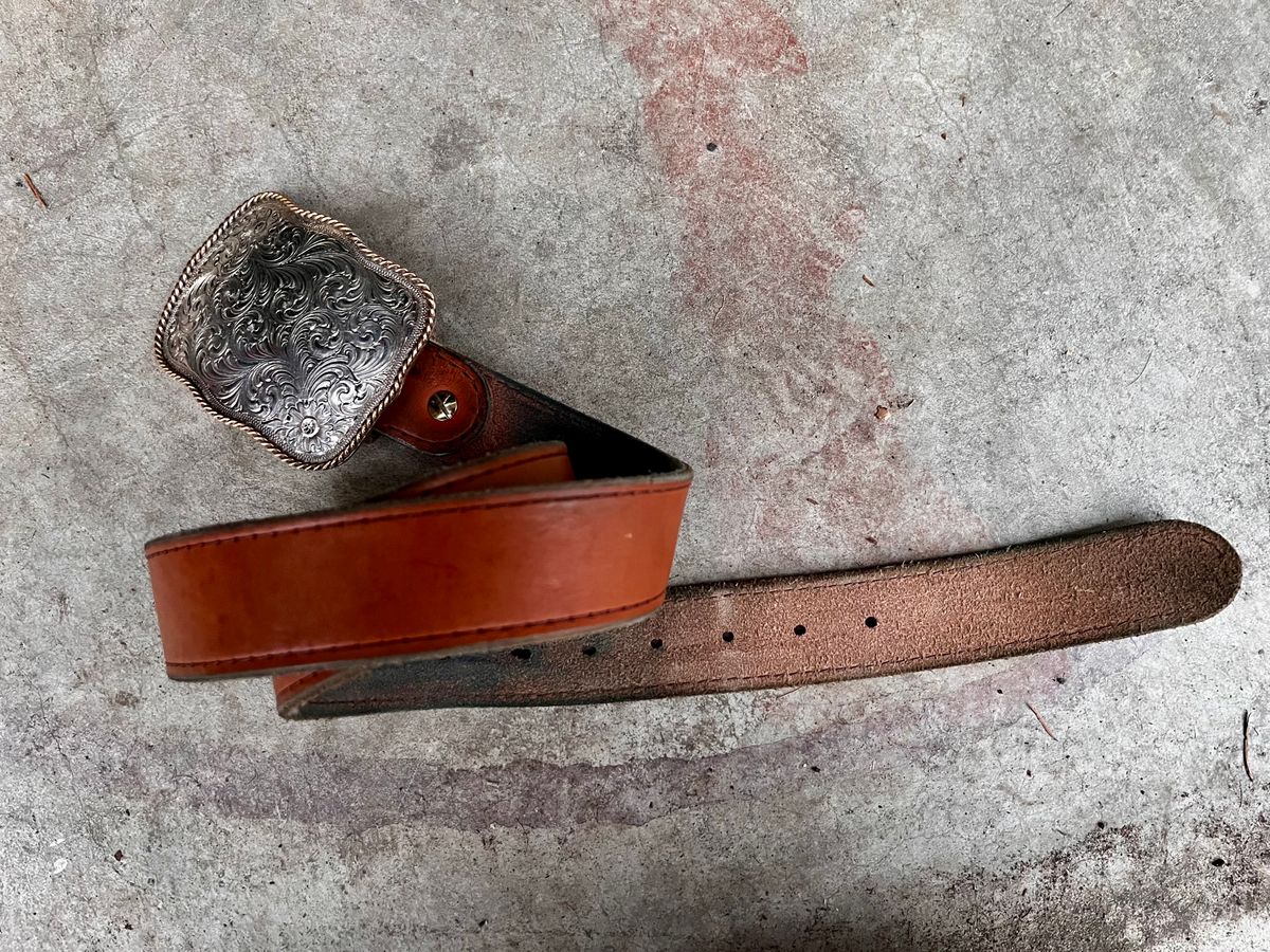 Photo by shredwin.206 on January 3, 2026 of the Nicks Heritage Belt in Wickett & Craig Tan English Bridle.