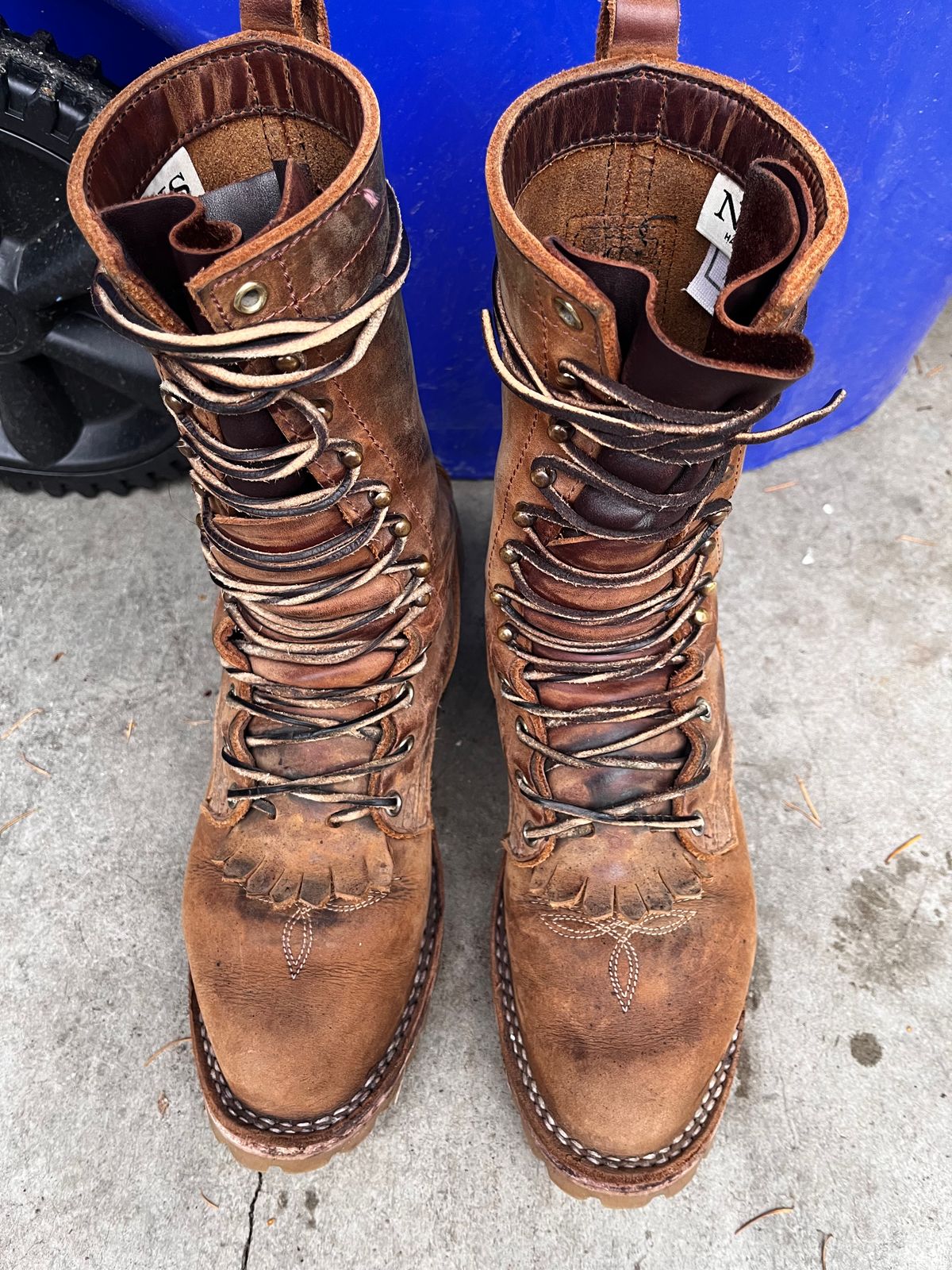 Photo by shredwin.206 on November 1, 2025 of the Nicks Builder Pro/Packer in Seidel WeatherShield Brown.