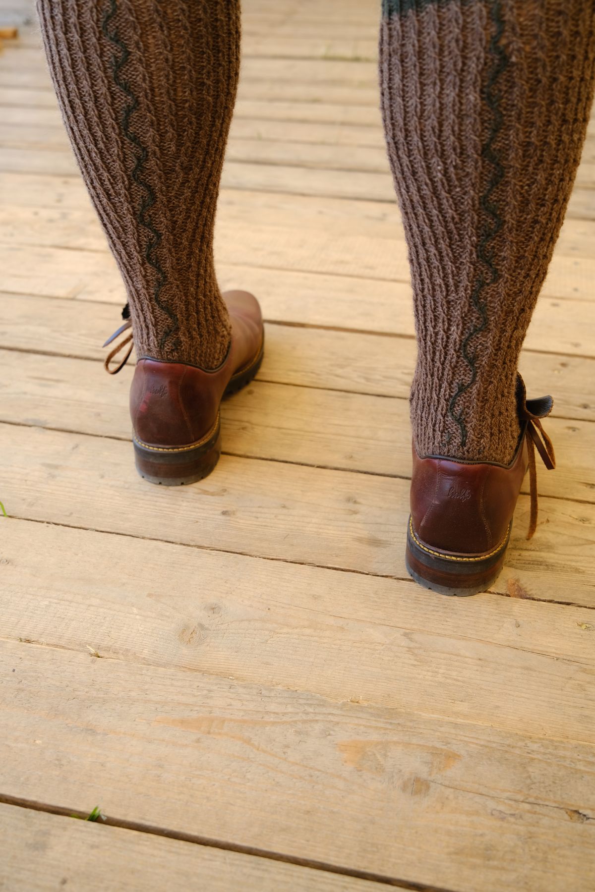 Photo by Luca on July 8, 2023 of the Halfs 1803 in Horween Color 8 Chromexcel.