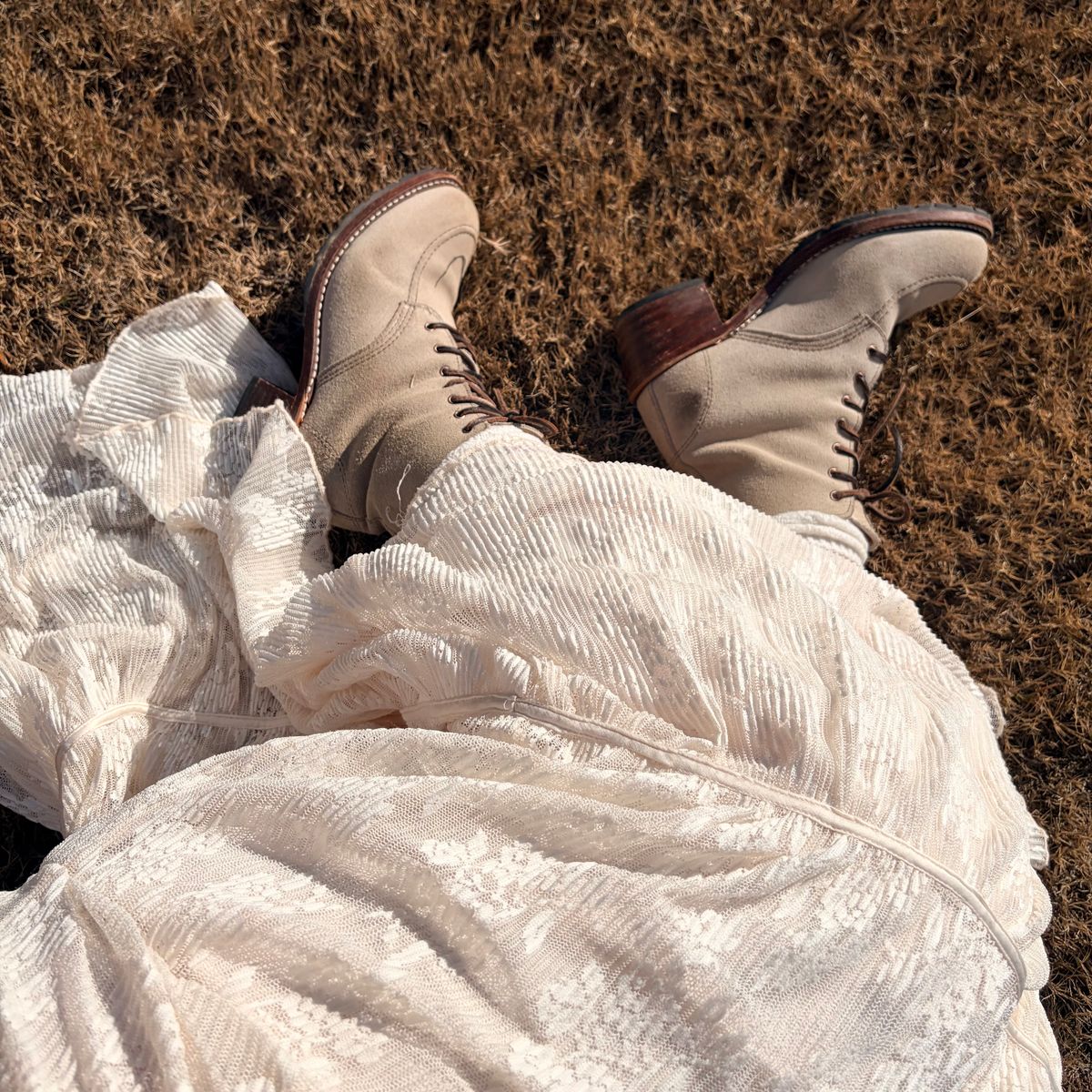 Photo by rosieteacher on January 4, 2026 of the Red Wing Clara in White Sand Mohave.