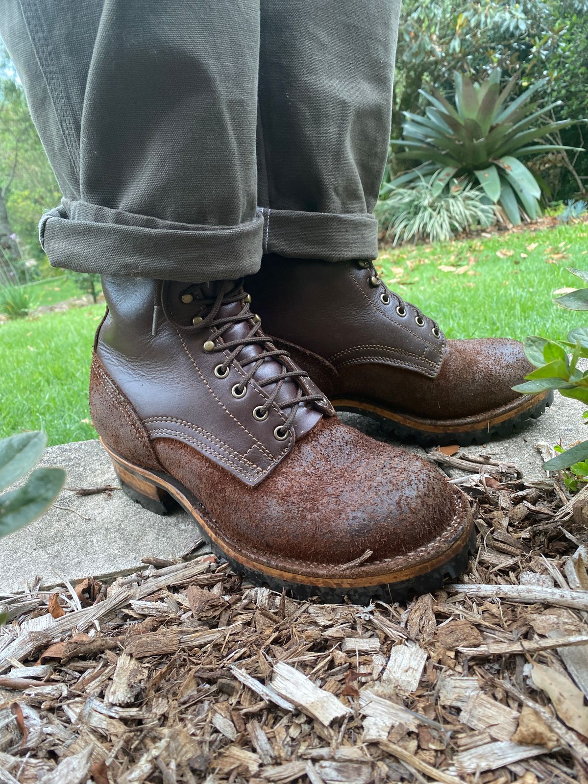 Photo by Alecs_boots on November 18, 2024 of the Drew's Boots 8-Inch Logger in Brown Roughout & Brown Smooth.