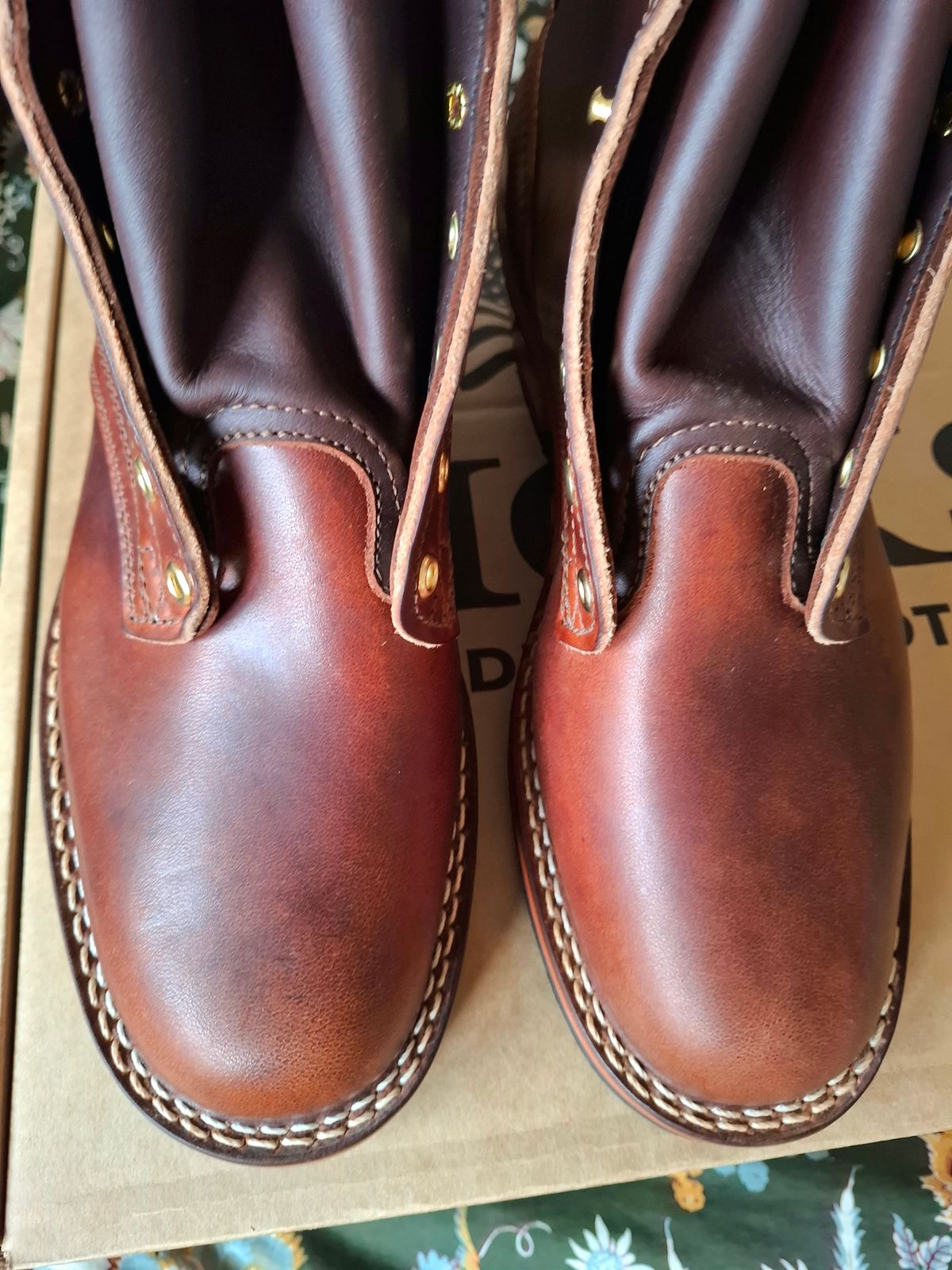 Photo by Alecs_boots on August 3, 2025 of the Nicks TD64 - Maker's Collection in Wickett & Craig Buck Brown Double Stuffed.
