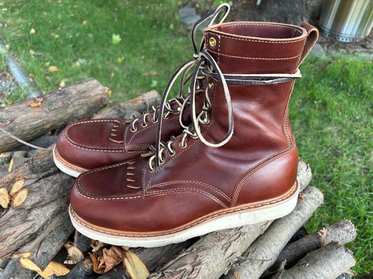 Photo by BootyBootyBooty on October 1, 2024 of the White's Perry 8" Select in Seidel British Tan Double Shot.