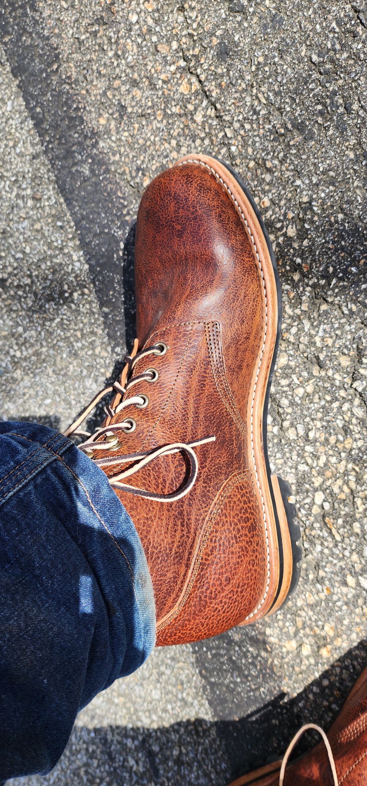 Photo by GugeHenitals on April 14, 2024 of the Oak Street Bootmakers Field Boot in Badalassi Carlo Ness.