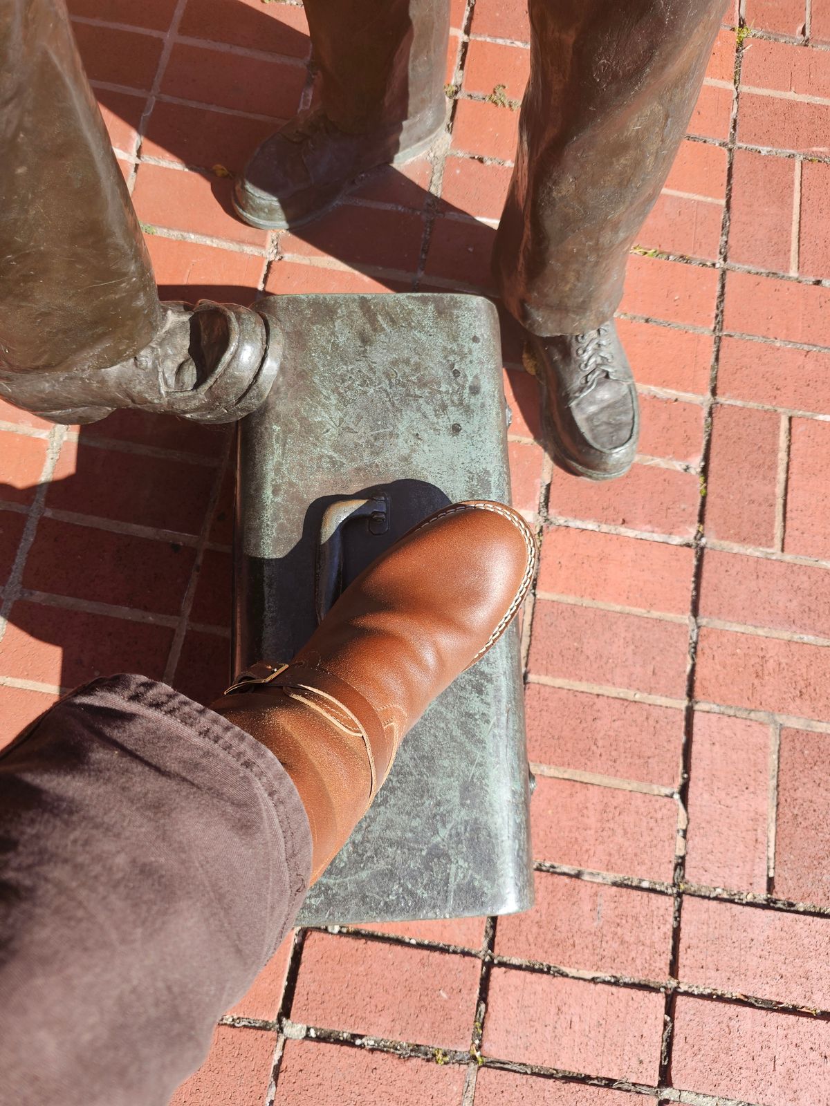 Photo by pbrDoug on October 17, 2025 of the Nicks StationMaster in Horween Ember Waxed Flesh.