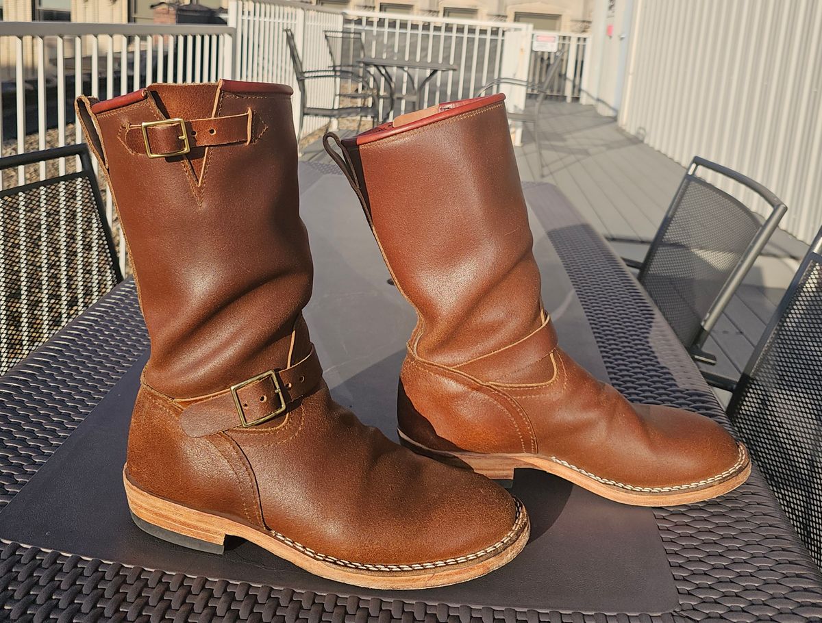 Photo by pbrDoug on November 2, 2025 of the Nicks StationMaster in Horween Ember Waxed Flesh.