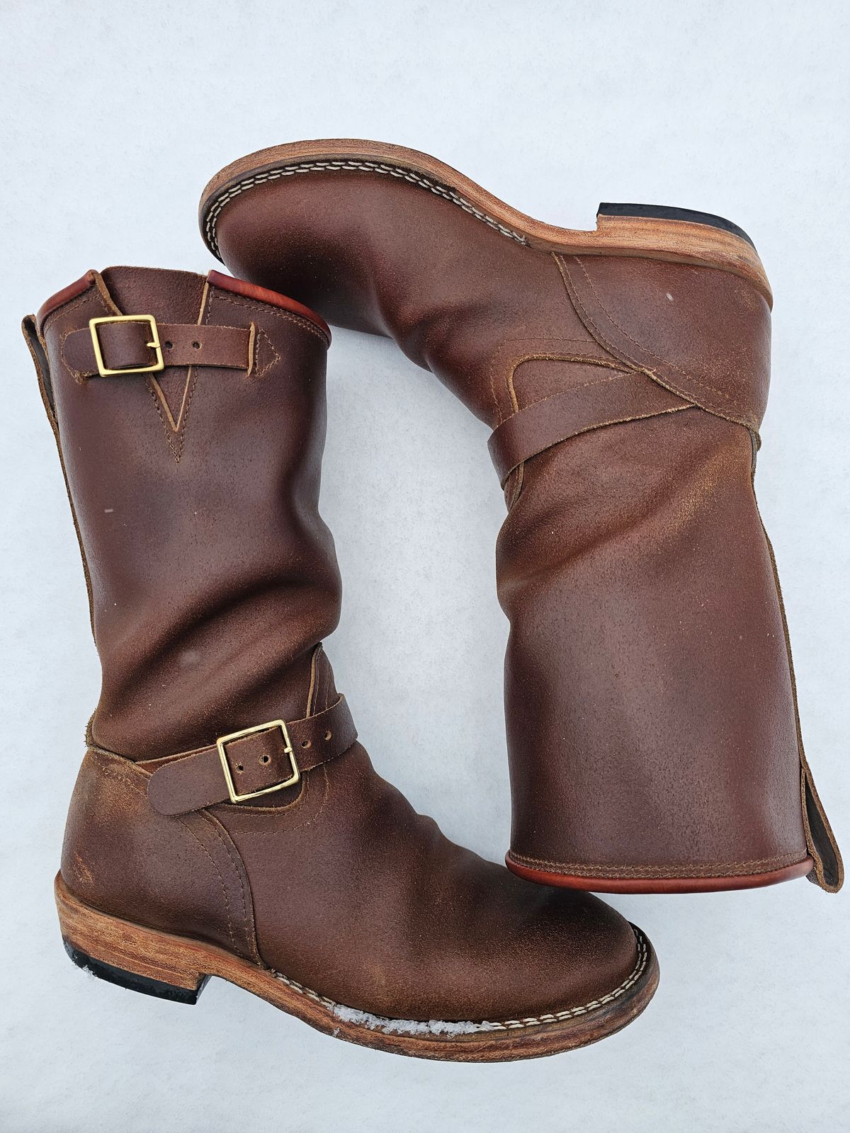 Photo by pbrDoug on December 2, 2025 of the Nicks StationMaster in Horween Ember Waxed Flesh.