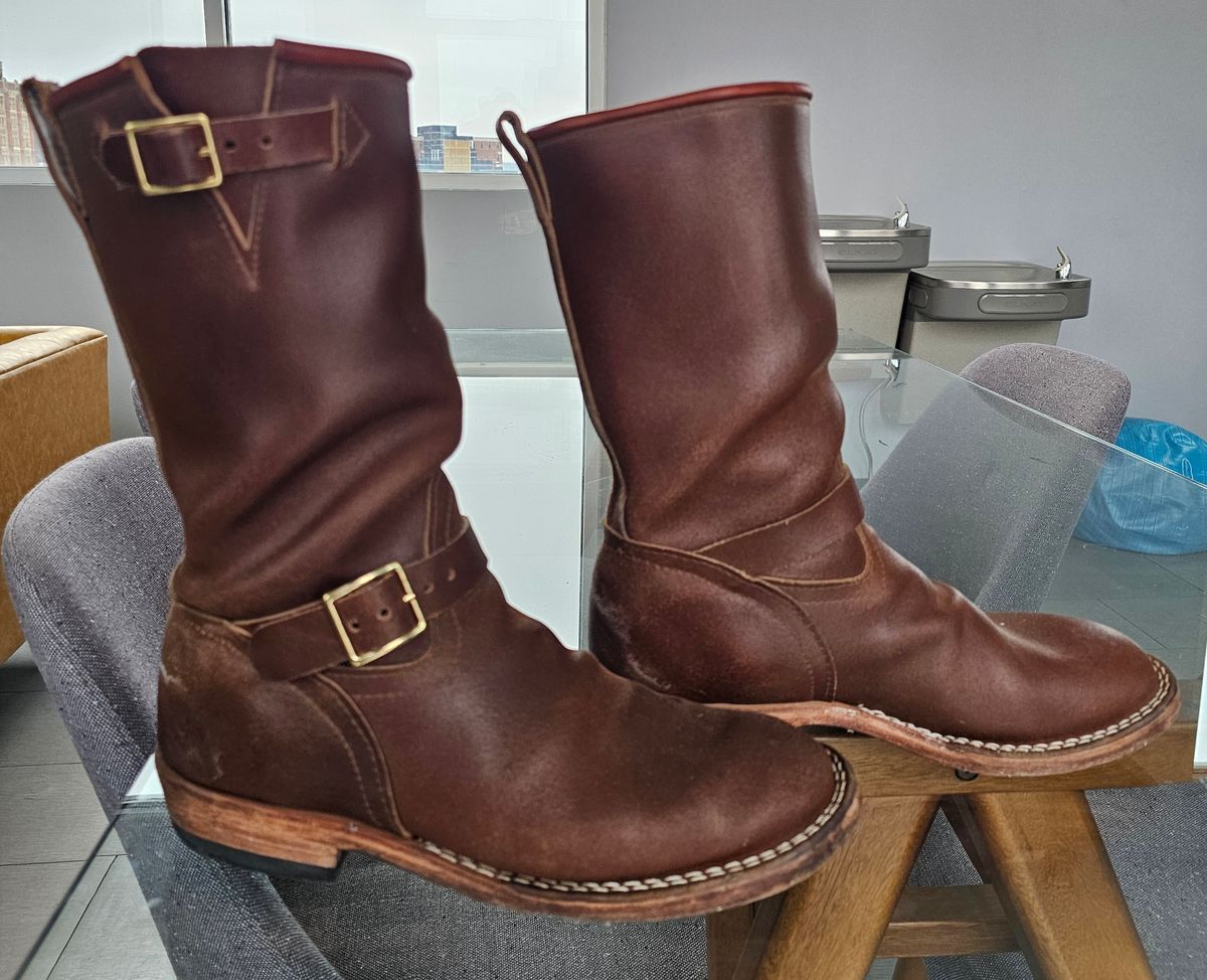 Photo by pbrDoug on January 4, 2026 of the Nicks StationMaster in Horween Ember Waxed Flesh.