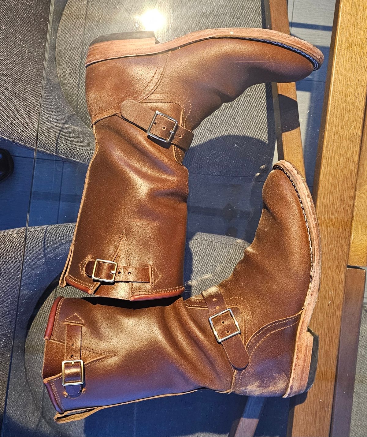 Photo by pbrDoug on February 5, 2026 of the Nicks StationMaster in Horween Ember Waxed Flesh.