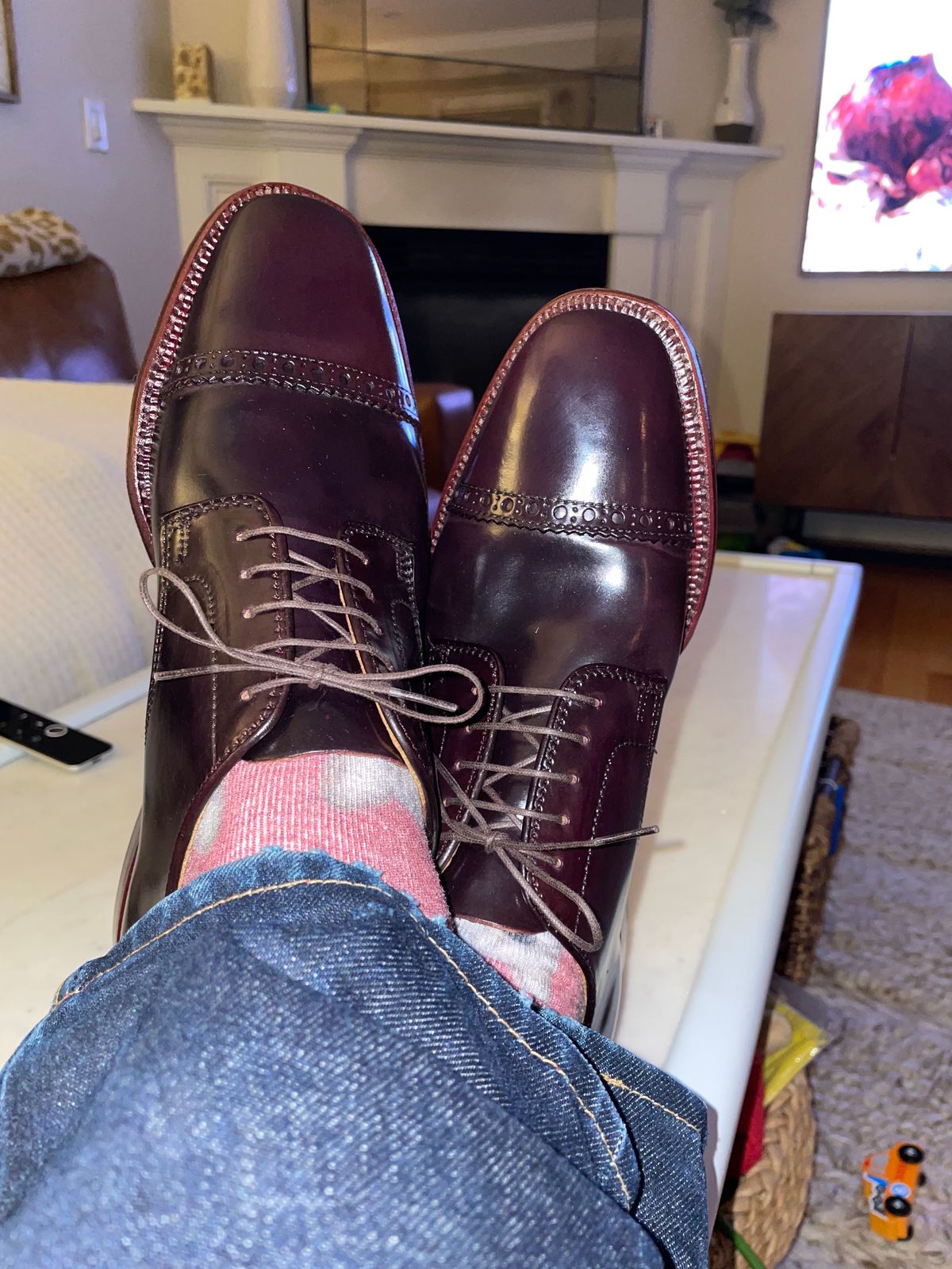 Photo by shoe_enjoy_myself on May 13, 2025 of the Alden Director Unlined Perforated Tip Derby in Horween Color 8 Shell Cordovan.